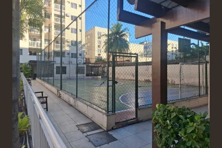 Quadra de apartamento para alugar com 2 quartos, 60m² em Taquara, Rio de Janeiro