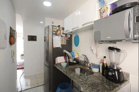 Cozinha de apartamento para alugar com 2 quartos, 60m² em Taquara, Rio de Janeiro