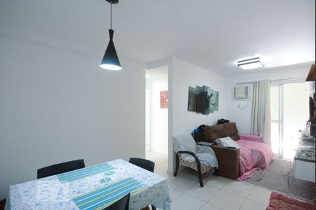 Sala de apartamento para alugar com 2 quartos, 60m² em Taquara, Rio de Janeiro