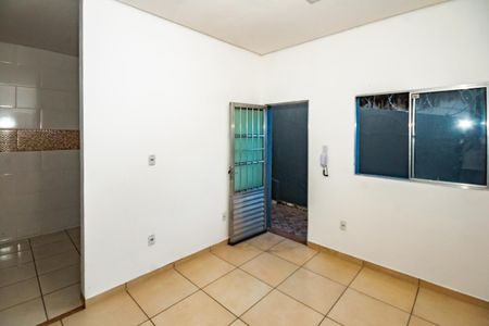 Sala de casa para alugar com 2 quartos, 60m² em Conjunto California, Belo Horizonte