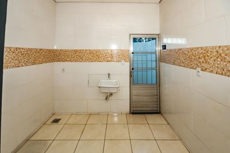 Área de Serviço de casa para alugar com 2 quartos, 60m² em Conjunto California, Belo Horizonte