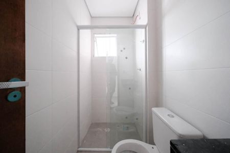Banheiro de apartamento para alugar com 2 quartos, 45m² em Vila Nhocuné, São Paulo