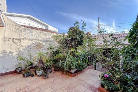 Área externa de casa à venda com 2 quartos, 147m² em Vila Gomes Cardim, São Paulo