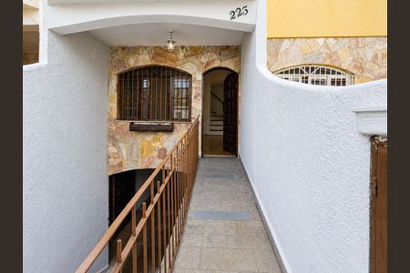 Área externa de casa à venda com 2 quartos, 113m² em Vila Clarice, São Paulo