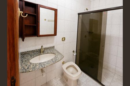 Banheiro de casa à venda com 2 quartos, 113m² em Vila Clarice, São Paulo
