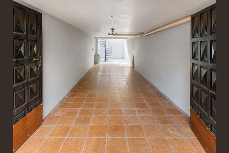 Área externa de casa à venda com 2 quartos, 113m² em Vila Clarice, São Paulo