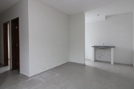 Sala de apartamento para alugar com 2 quartos, 45m² em Vila Nhocuné, São Paulo