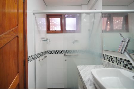 Banheiro de apartamento à venda com 2 quartos, 90m² em Pátria Nova, Novo Hamburgo