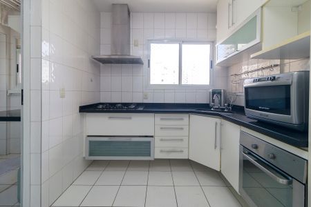 Apartamento à venda com 101m², 3 quartos e 2 vagas Apartamento à venda com 101m², 3 quartos e 2 vagasCozinha