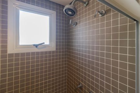 Apartamento à venda com 101m², 3 quartos e 2 vagas Apartamento à venda com 101m², 3 quartos e 2 vagasSuíte 1 - Banheiro
