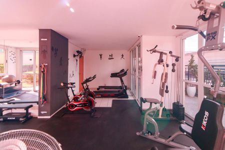 Apartamento à venda com 101m², 3 quartos e 2 vagas Apartamento à venda com 101m², 3 quartos e 2 vagasAcademia