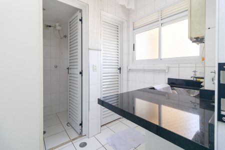 Apartamento à venda com 101m², 3 quartos e 2 vagas Apartamento à venda com 101m², 3 quartos e 2 vagasÁrea de Serviço