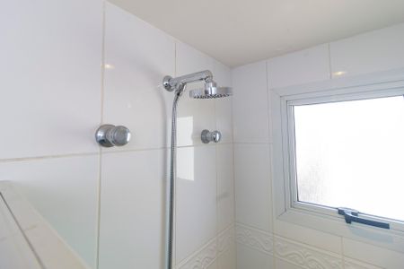Apartamento à venda com 101m², 3 quartos e 2 vagas Apartamento à venda com 101m², 3 quartos e 2 vagasSuíte 2 - Banheiro