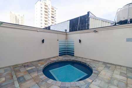 Apartamento à venda com 101m², 3 quartos e 2 vagas Apartamento à venda com 101m², 3 quartos e 2 vagasPiscina