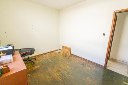Quarto de casa à venda com 3 quartos, 190m² em Itapoã, Belo Horizonte