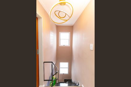 Apartamento para alugar com 54m², 2 quartos e 1 vaga Apartamento para alugar com 54m², 2 quartos e 1 vagaEscada