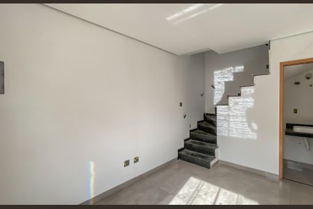 Sala de casa à venda com 2 quartos, 65m² em Vila Ré, São Paulo