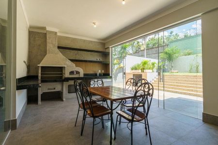 Casa à venda com 3 quartos, 285m² em Residencial Aziz Louveira, Vinhedo
