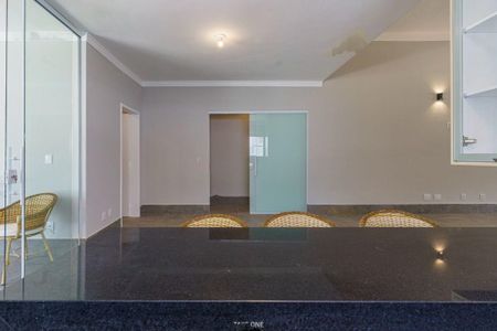 Casa à venda com 285m², 3 quartos e 4 vagas