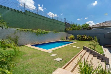 Casa à venda com 3 quartos, 285m² em Residencial Aziz Louveira, Vinhedo