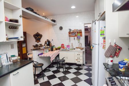 Cozinha de casa à venda com 5 quartos, 245m² em Floresta, Belo Horizonte