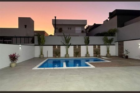 Casa à venda com 492m², 3 quartos e 4 vagas