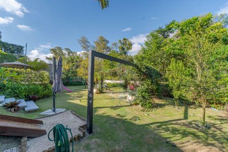Casa à venda com 356m², 4 quartos e 6 vagas