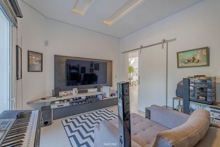 Casa à venda com 356m², 4 quartos e 6 vagas