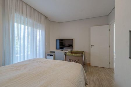 Casa à venda com 356m², 4 quartos e 6 vagas