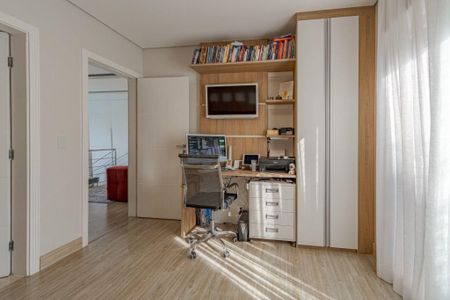 Casa à venda com 356m², 4 quartos e 6 vagas