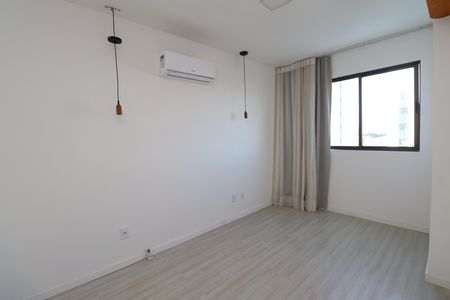 Quarto 2 de apartamento para alugar com 2 quartos, 58m² em Brotas, Salvador