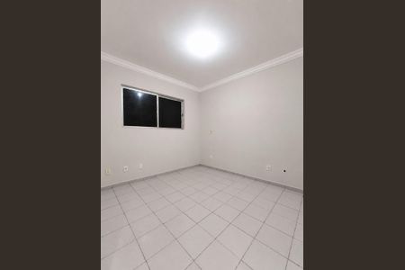Sala de apartamento para alugar com 2 quartos, 75m² em Setor Bela Vista, Goiânia