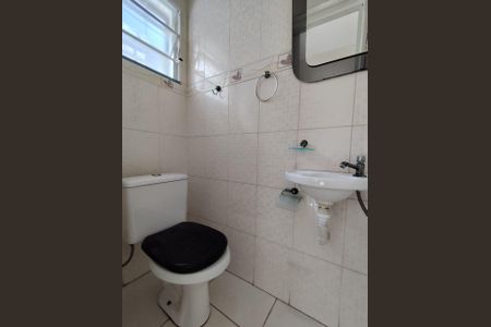 Casa de condomínio à venda com 177m², 2 quartos e 1 vaga Casa de condomínio à venda com 177m², 2 quartos e 1 vagaBanheiro