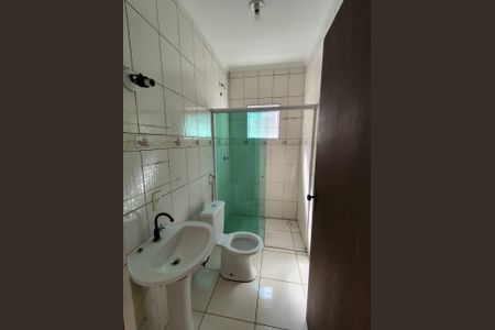 Banheiro de casa de condomínio à venda com 2 quartos, 177m² em Vila Sao Silvestre, Barueri