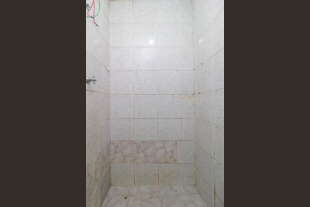 Casa para alugar com 70m², 2 quartos e 1 vaga Casa para alugar com 70m², 2 quartos e 1 vagaBanheiro da suíte