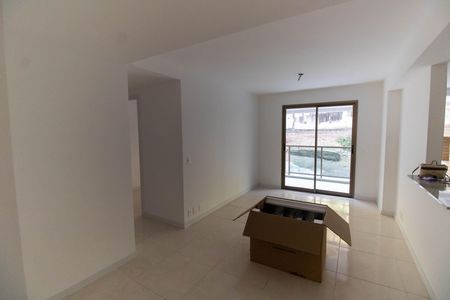 Sala de apartamento para alugar com 2 quartos, 70m² em Icaraí, Niterói