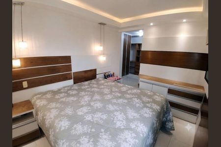 Quarto de apartamento à venda com 3 quartos, 123m² em Vila Bocaina, Mauá