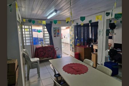 Casa à venda com 3 quartos, 350m² em Parque São Jorge, São Paulo
