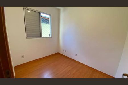 Quarto de apartamento para alugar com 3 quartos, 150m² em Estoril, Belo Horizonte