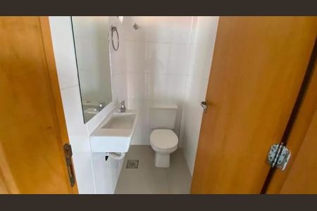 Lavabo de apartamento para alugar com 3 quartos, 150m² em Estoril, Belo Horizonte