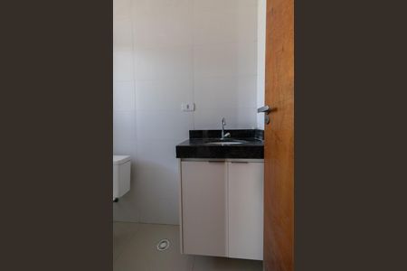 Apartamento para alugar com 40m², 2 quartos e sem vagaBanheiro
