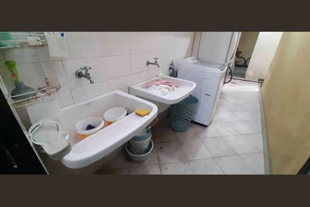 Área de Serviço de casa à venda com 4 quartos, 300m² em Parque Continental, Osasco