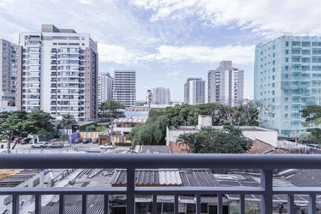Apartamento para alugar com 37m², 2 quartos e sem vaga Apartamento para alugar com 37m², 2 quartos e sem vagaVaranda