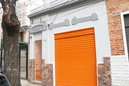 Fachada de casa para alugar com 2 quartos, 80m² em Vila Romana, São Paulo
