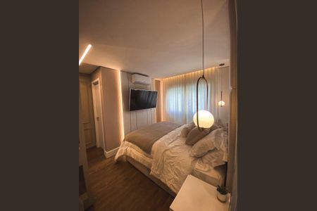 Quarto de apartamento à venda com 2 quartos, 67m² em São Sebastião, Porto Alegre