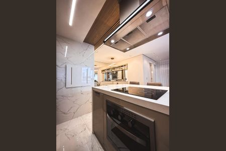 Cozinha de apartamento à venda com 2 quartos, 67m² em São Sebastião, Porto Alegre