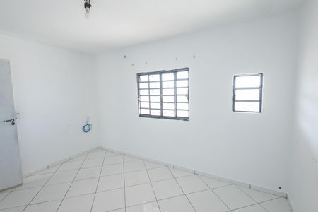 Casa para alugar com 60m², 1 quarto e 1 vaga Casa para alugar com 60m², 1 quarto e 1 vagaQuarto