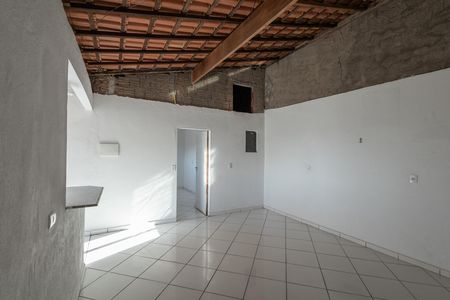Casa para alugar com 60m², 1 quarto e 1 vaga Casa para alugar com 60m², 1 quarto e 1 vagaSala