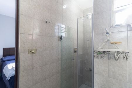 Banheiro de kitnet/studio para alugar com 1 quarto, 22m² em Vila Gumercindo, São Paulo