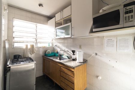 Cozinha - Área Comum de kitnet/studio para alugar com 1 quarto, 22m² em Vila Gumercindo, São Paulo